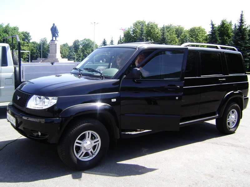 UAZ-Patriot-Limuzin2.jpg
